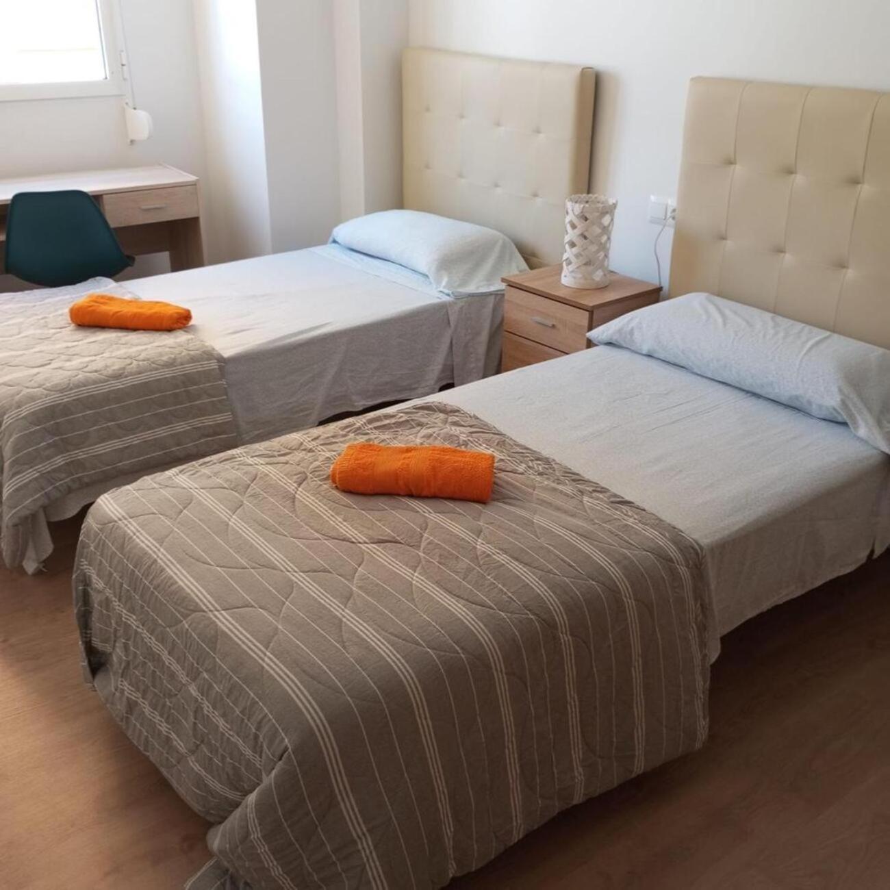 Carbo Home Y Garaje , Algemesi Home ภายนอก รูปภาพ